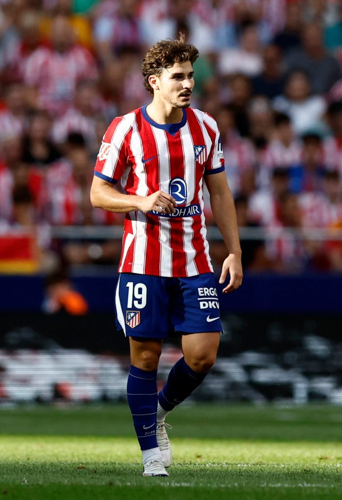 Puede jugar para Italia, Alemania y Argentina: quién es el goleador que asoma como alternativa de Julián Álvarez en el Barcelona