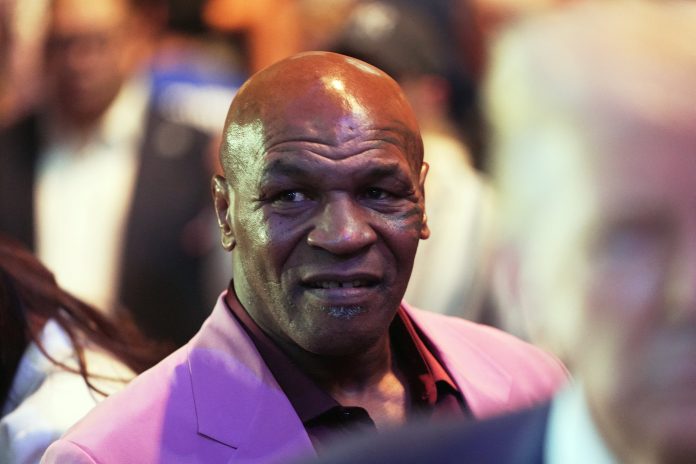 Tyson reconfirma la pelea con Mayweather tras la recuperación de su mano: “Tengo muchas ganas”