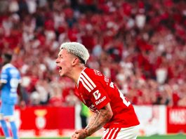 El golazo a lo Messi de Gianluca Prestianni con el que selló la remontada del Benfica