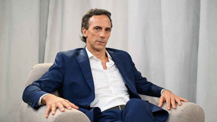 El juez Aníbal Pineda: “Mi primer trabajo fue a los doce, un inicio distinto al común denominador de los jueces federales”