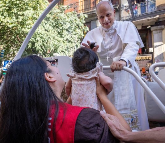 El Papa León XIV respaldó una agenda de seis proyectos para enfrentar la inteligencia artificial y la crisis social en las Américas
