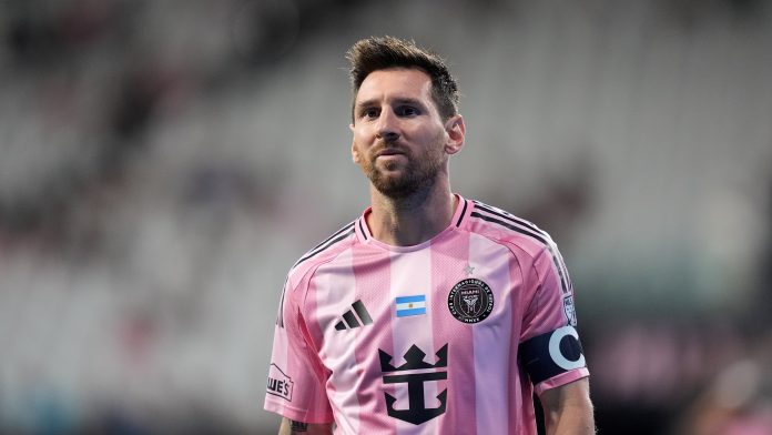 “Hay una posibilidad de que Messi venga a jugar un tiempo a Rosario”, reconoció el gobernador de Santa Fe