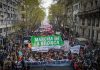 La izquierda se movilizó en la Marcha de la Bronca: “El amor vence al odio, pero mejor es la huelga general”