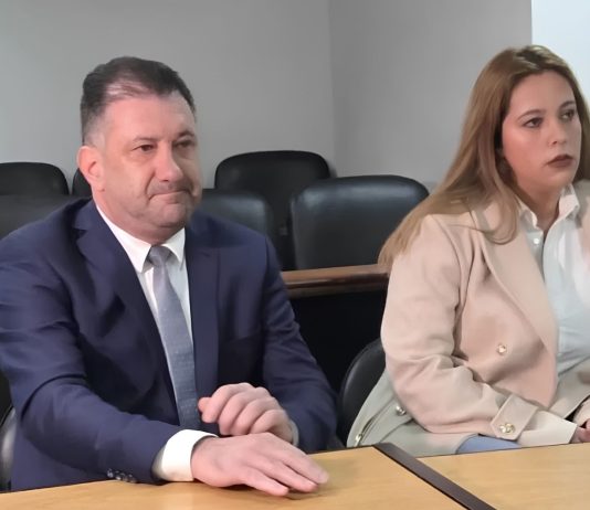La justicia de Paraguay ordenó peritar celulares y dispositivos de Kueider, su pareja y sus socios en la causa por lavado de dinero