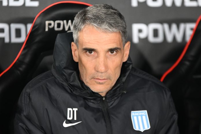 Racing confirmó la destitución de Juan Pablo Vojvoda tras la eliminación contra Boca: quién será el DT interino