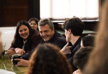 Sergio Massa participó en un acto con jóvenes del Frente Renovador: “No es hora de candidaturas”