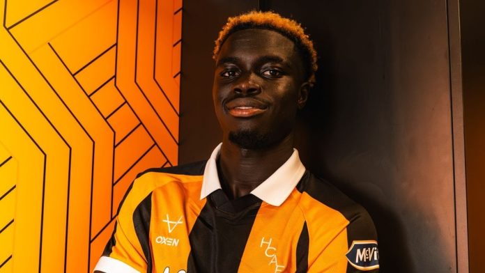 Un club de la Premier League denunció ataques racistas contra uno de sus nuevos fichajes