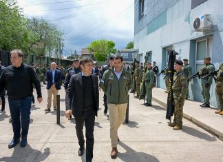 Kicillof sale contener y mostrar coordinación en medio del pedido por las policías municipales