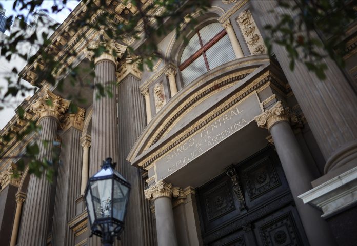 La auditora por el oficialismo habló del informe sobre el oro del Banco Central y defendió la gestión de Bausili